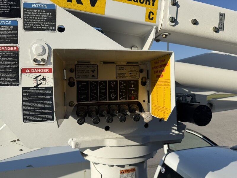 2014 Ram 5500 4x4 Diesel Altec Bucket Truck Tradesman Collinsville OK