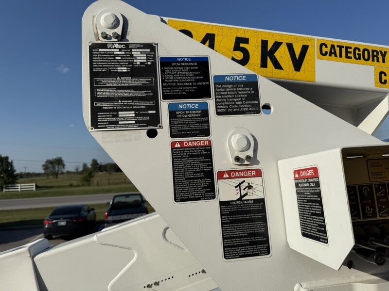 2014 Ram 5500 4x4 Diesel Altec Bucket Truck Tradesman Collinsville OK