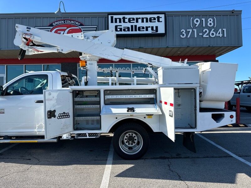 2014 Ram 5500 4x4 Diesel Altec Bucket Truck Tradesman Collinsville OK