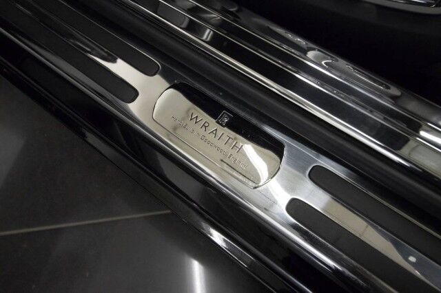 2014 Rolls-Royce Wraith ($353,275 MSRP) *STARLIGHT HEADLINER* *WRAITH PACKAGE* *ONLY 19,000 MILES* *2-OWNER* San Diego CA