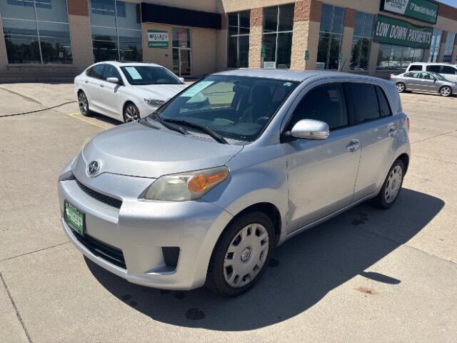2014 Scion xD 5-Door Hatchback 4-S