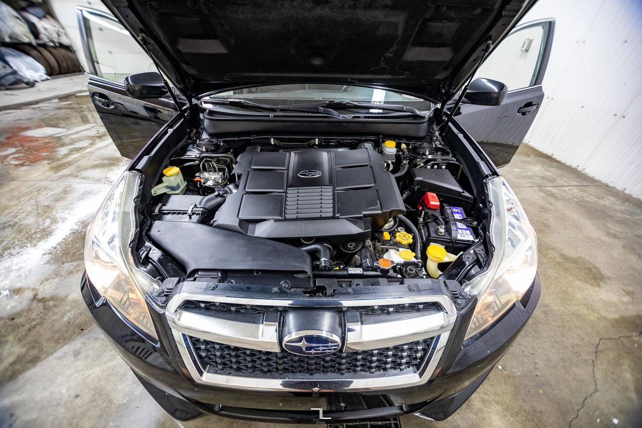 2014 Subaru Legacy AWD 3.6R Pemium Red Deer AB