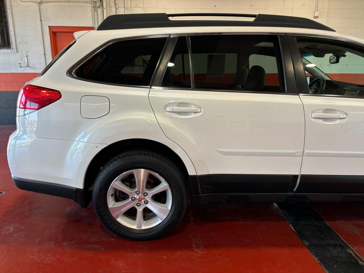 2014 Subaru Outback 2.5i Limited Franklin OH