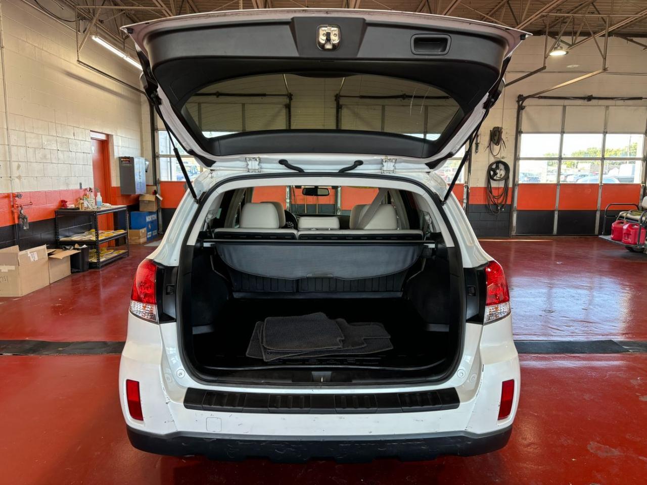 2014 Subaru Outback 2.5i Limited Franklin OH