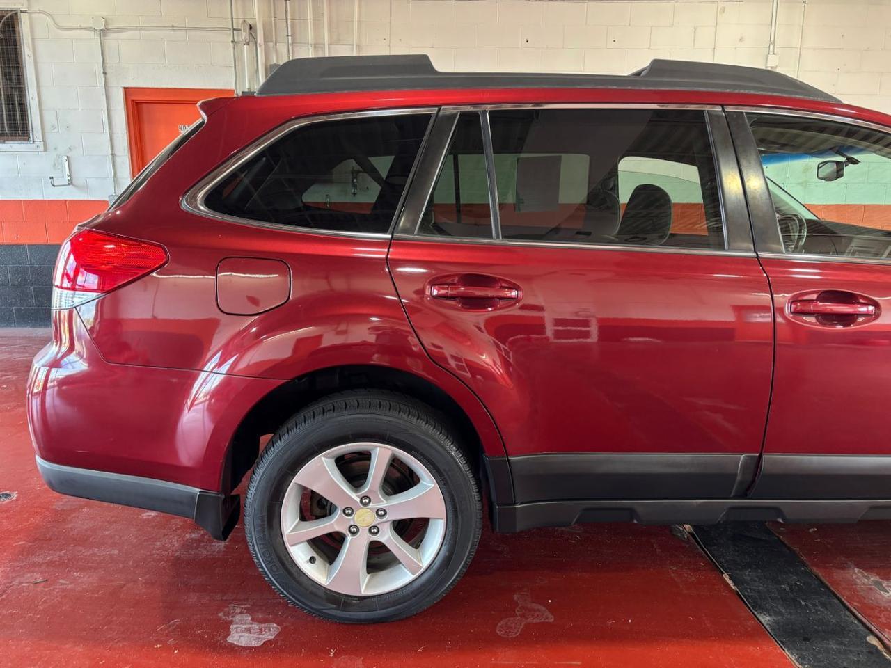 2014 Subaru Outback 2.5i Premium Franklin OH