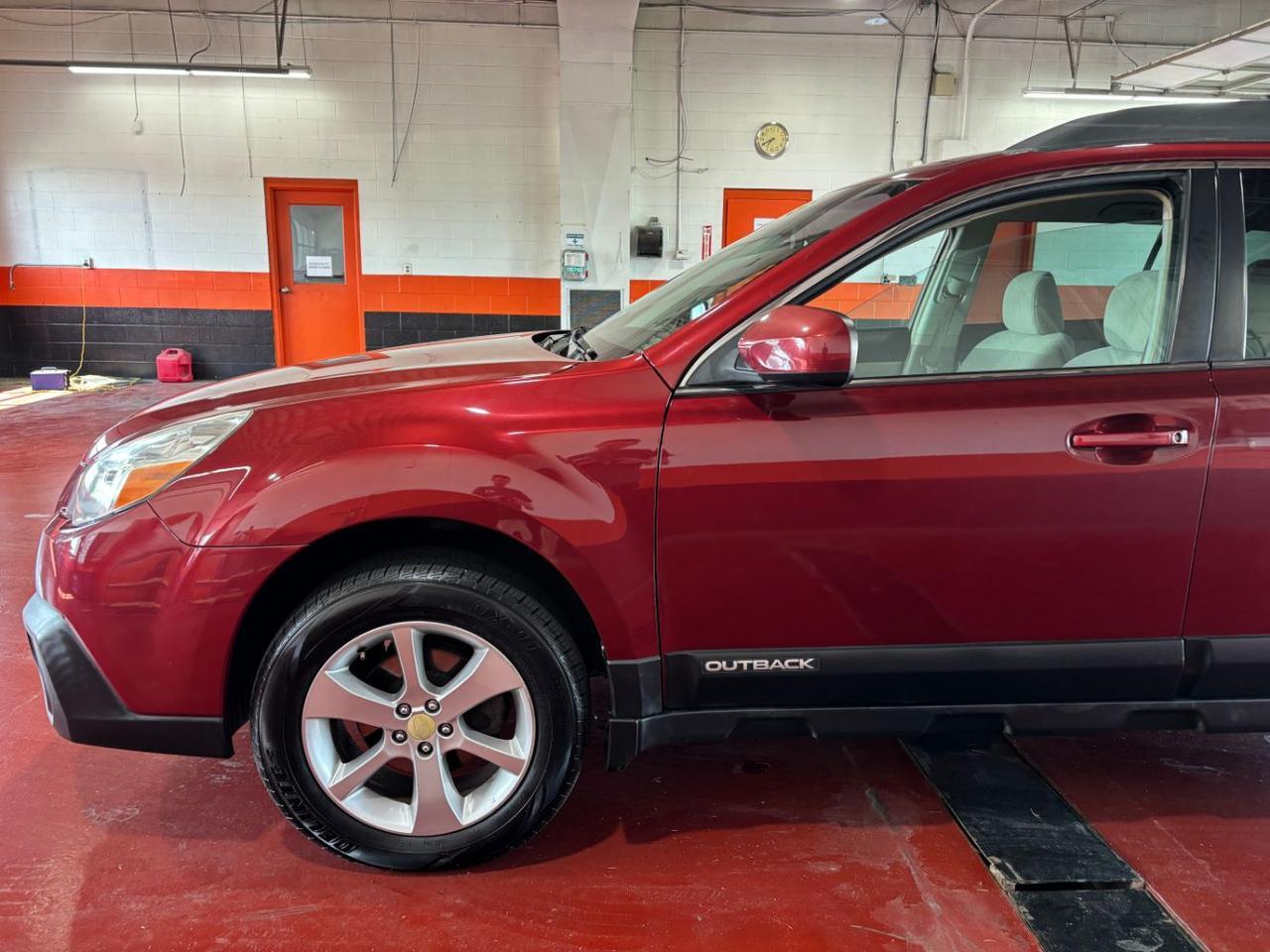 2014 Subaru Outback 2.5i Premium Franklin OH