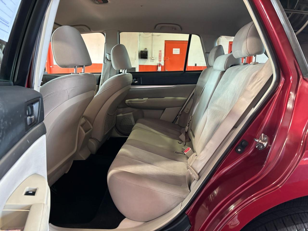 2014 Subaru Outback 2.5i Premium Franklin OH