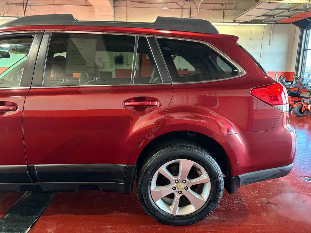 2014 Subaru Outback 2.5i Premium Franklin OH