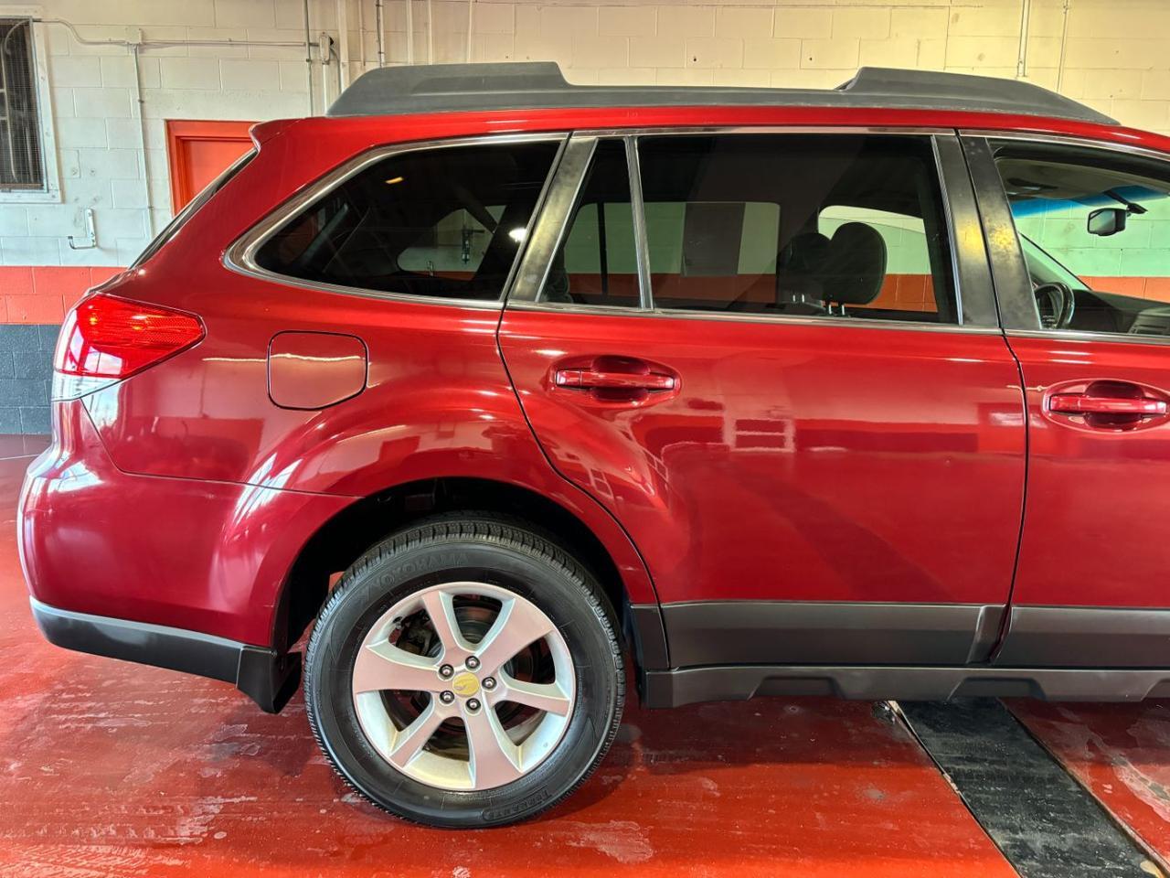 2014 Subaru Outback 2.5i Premium Franklin OH