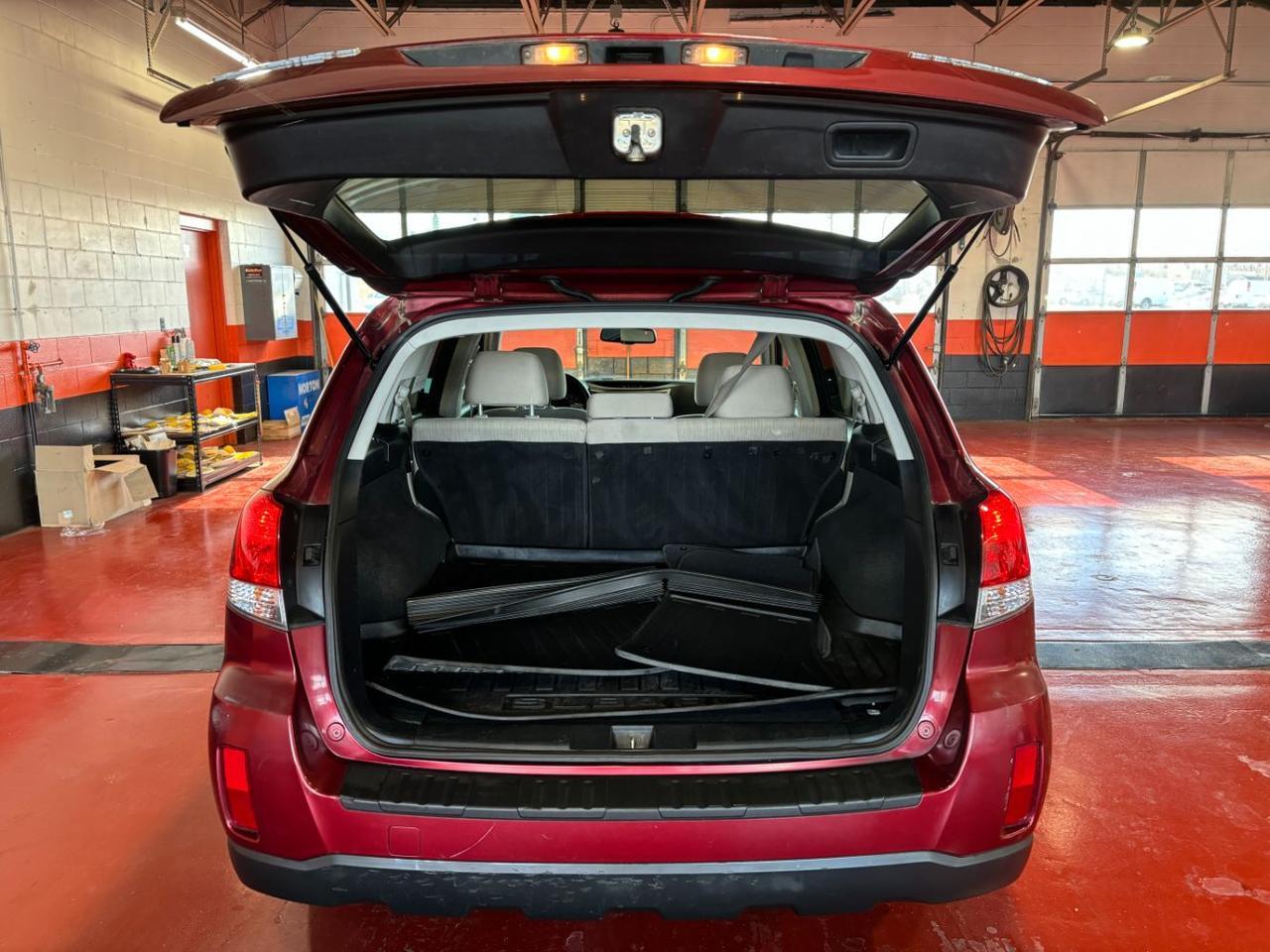 2014 Subaru Outback 2.5i Premium Franklin OH