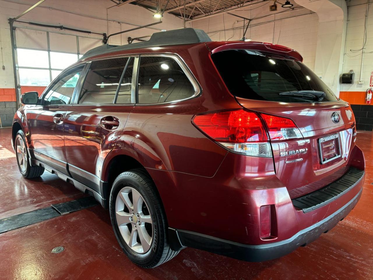 2014 Subaru Outback 2.5i Premium Franklin OH