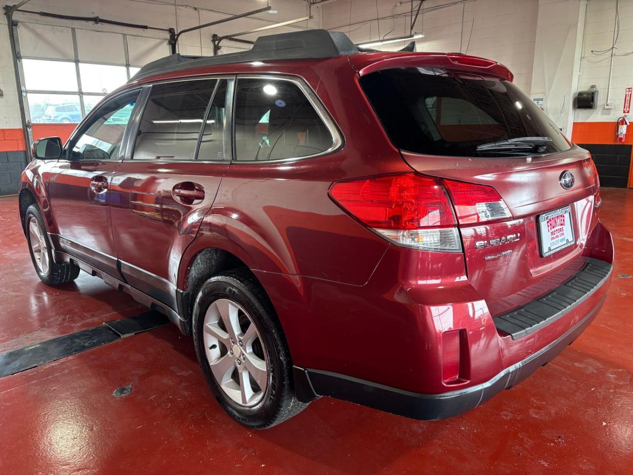2014 Subaru Outback 2.5i Premium Franklin OH