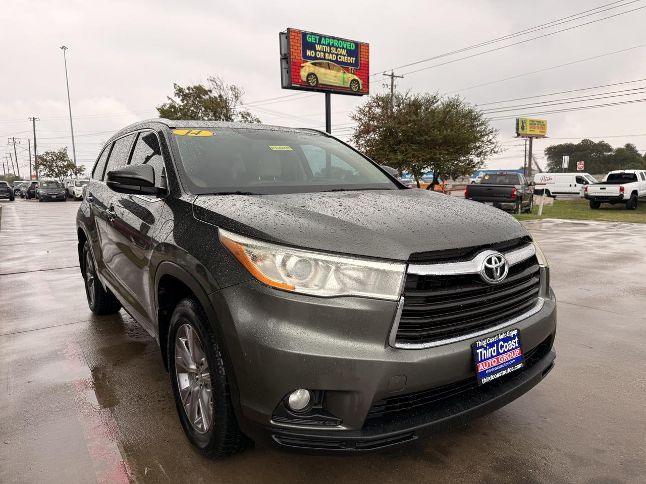 2014 TOYOTA Highlander