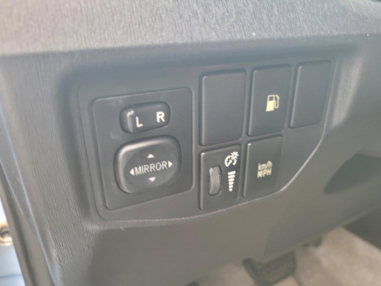 2014 TOYOTA PRIUS PLUG-IN BASE Roseville CA