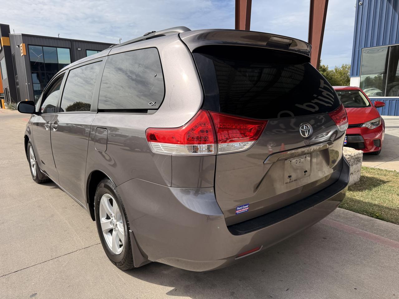 2014 TOYOTA SIENNA