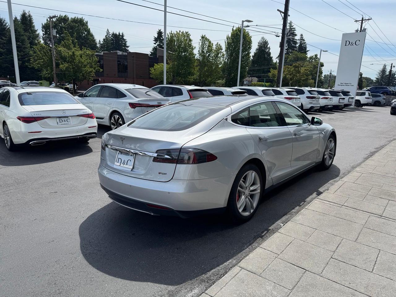 2014 Tesla Model S Portland OR