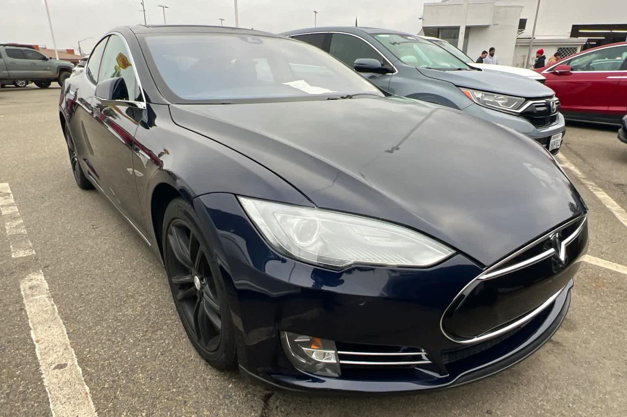 2014 Tesla Model S