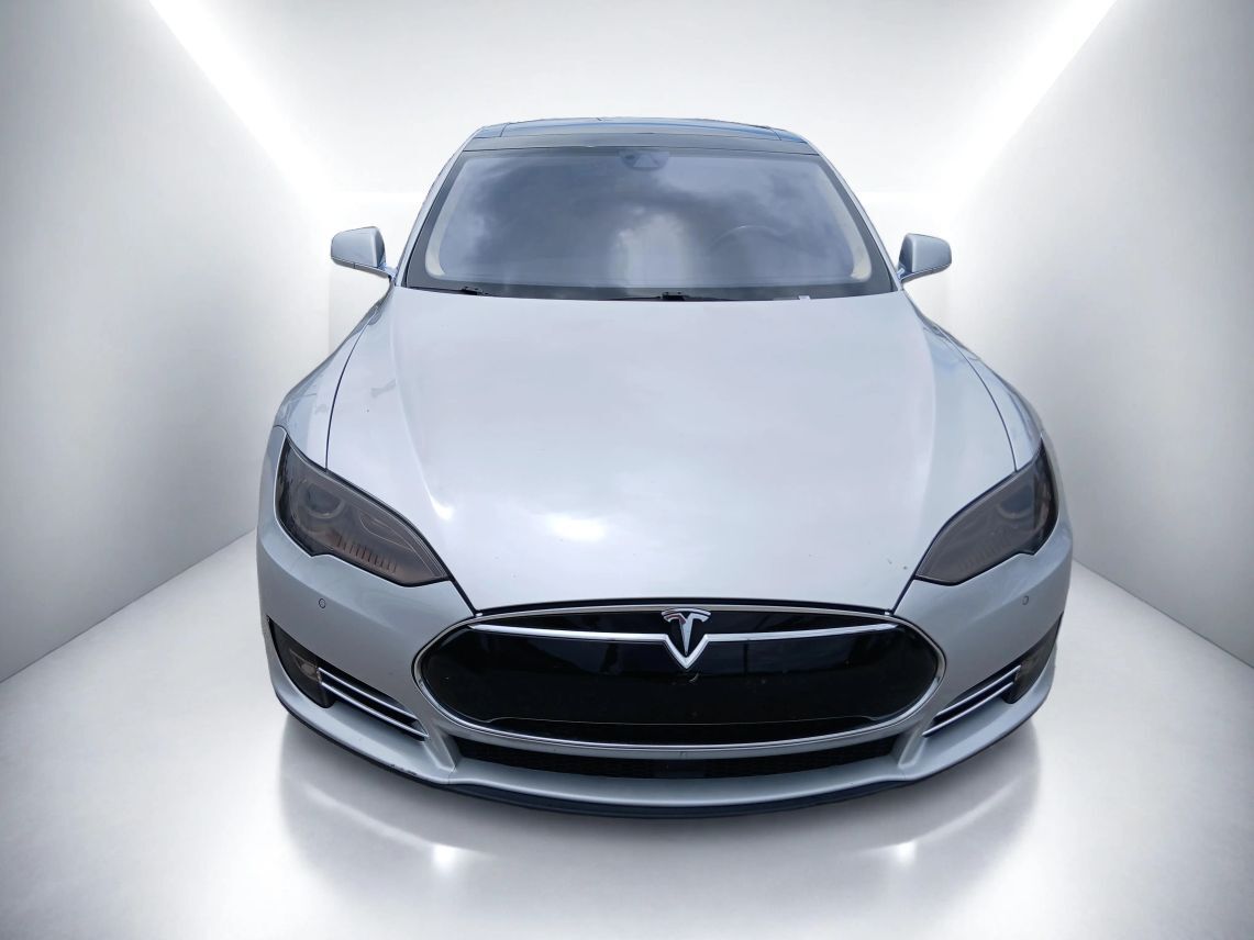 2014 Tesla Model S 85 Sedan 4D