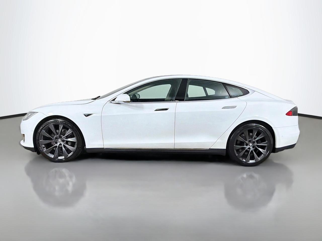 2014 Tesla Model S 85 kWh Battery FREE UNLIMITED SUPERCHARGING Willowbrook IL