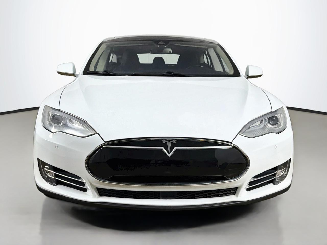 2014 Tesla Model S 85 kWh Battery FREE UNLIMITED SUPERCHARGING