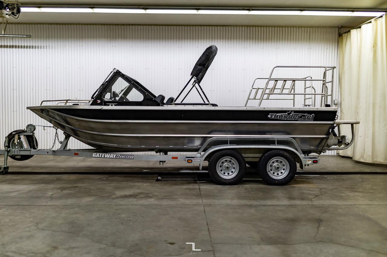2014 Thunder Jet Envoy River Boat with 19 ft. Trailer Red Deer AB