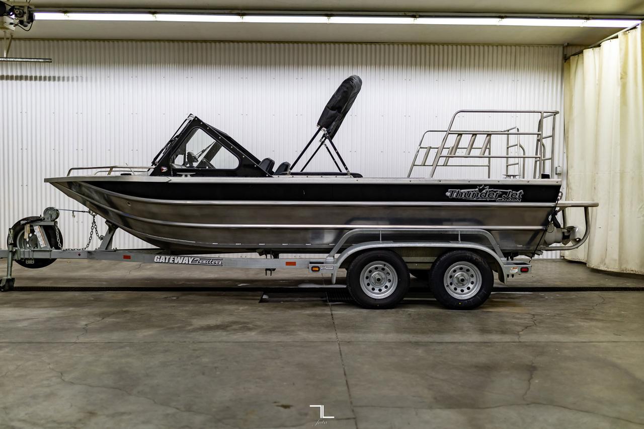 2014 Thunder Jet Envoy River Boat with 19 ft. Trailer Red Deer AB