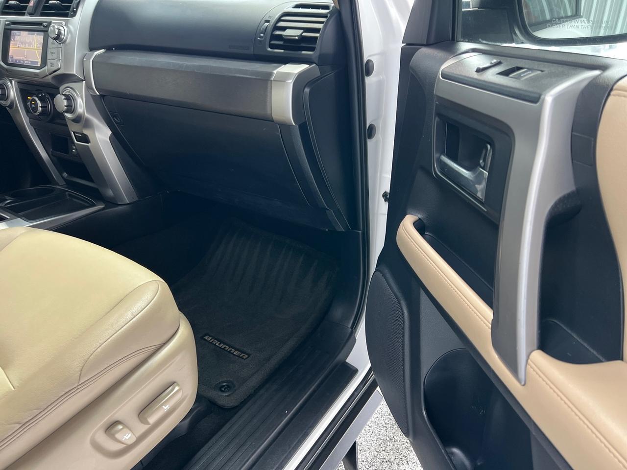 2014 Toyota 4Runner SR5 Premium, Sunroof, Lift, Fuel Wheels, n-Fab Steps, TRD Pro Houston TX