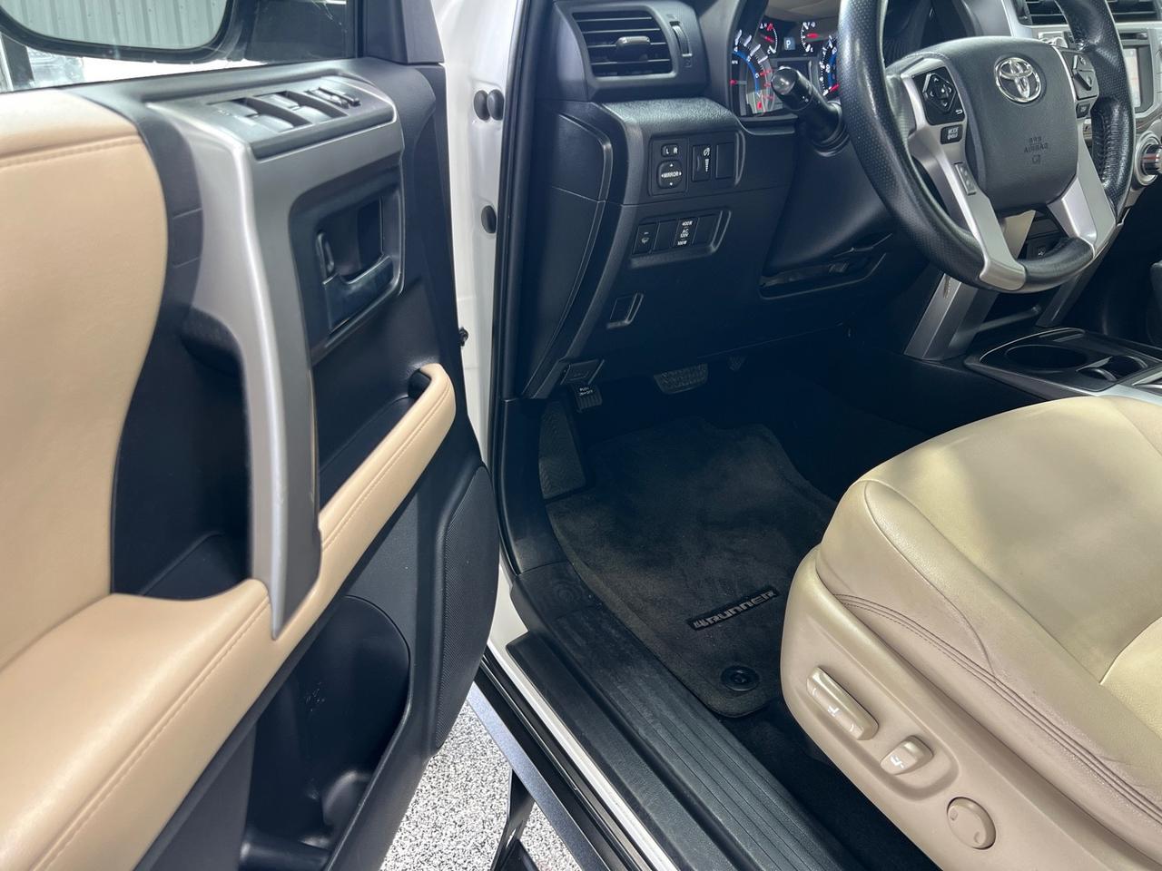 2014 Toyota 4Runner SR5 Premium, Sunroof, Lift, Fuel Wheels, n-Fab Steps, TRD Pro Houston TX