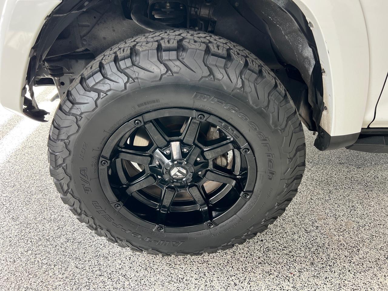 2014 Toyota 4Runner SR5 Premium, Sunroof, Lift, Fuel Wheels, n-Fab Steps, TRD Pro Houston TX