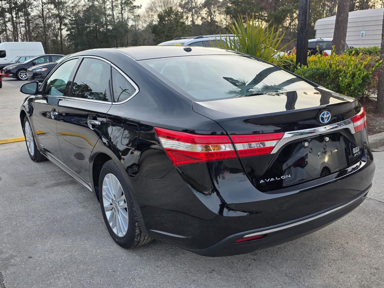 2014 Toyota Avalon Hybrid Limited | XLE Touring | XLE Premium