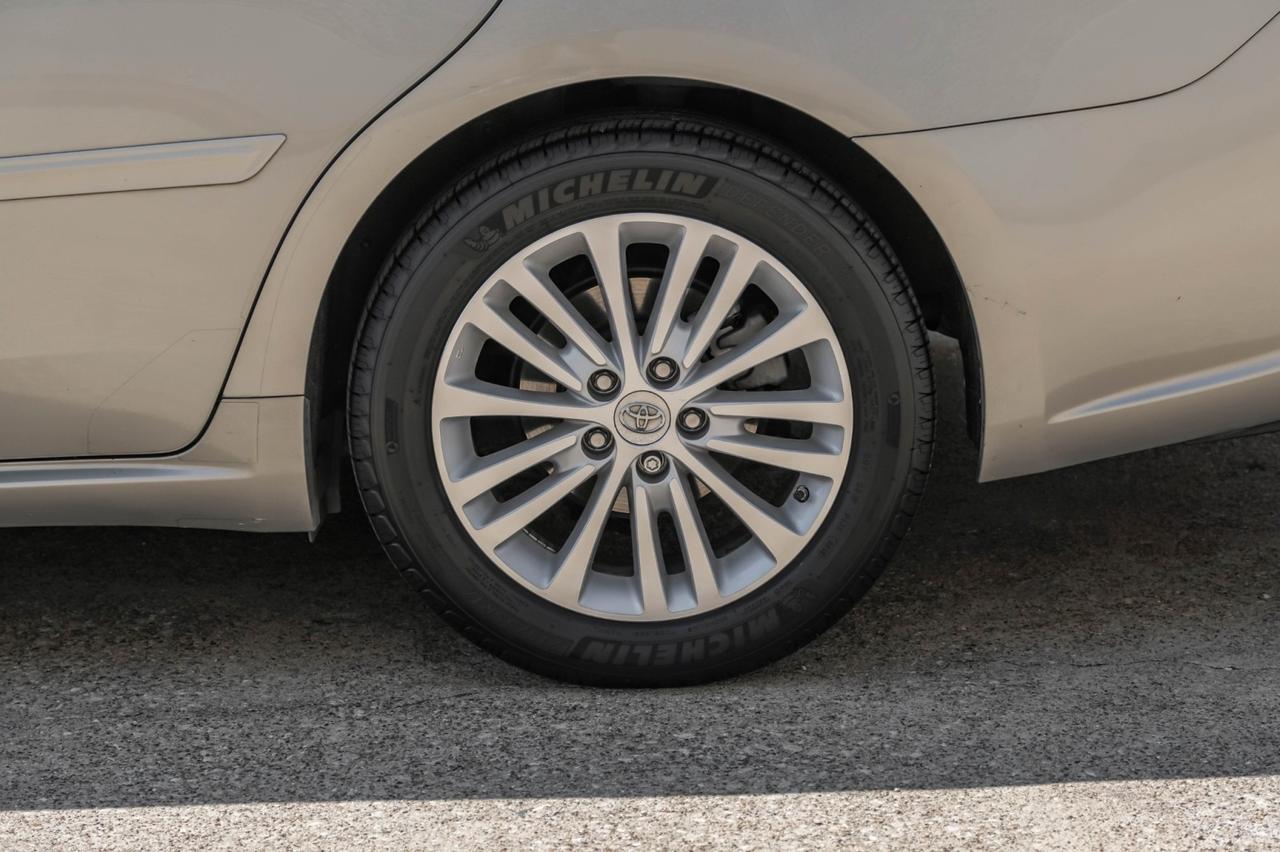2014 Toyota Avalon Hybrid Limited Farmers Branch TX