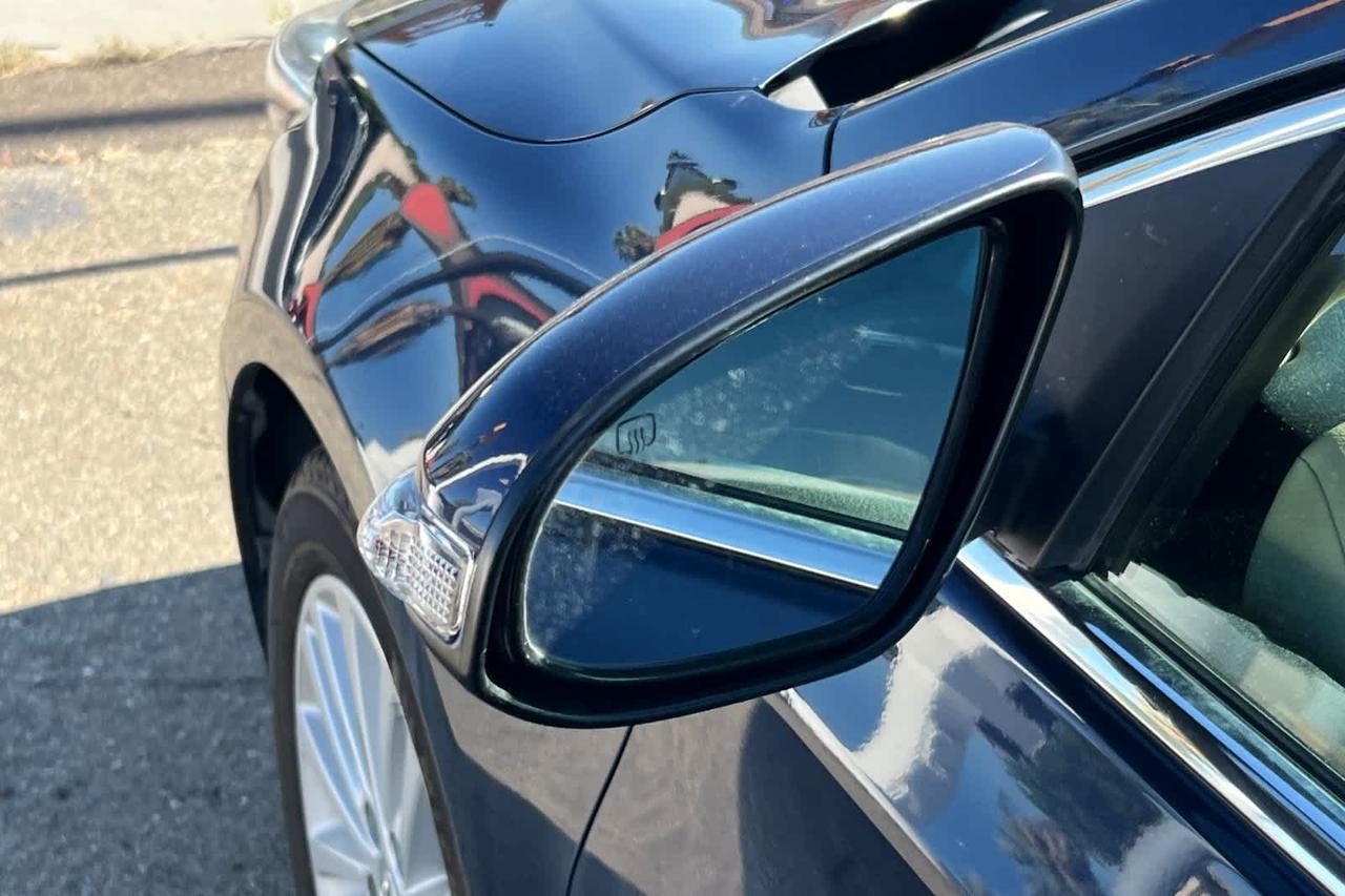 2014 Toyota Avalon Hybrid Limited Roseville CA