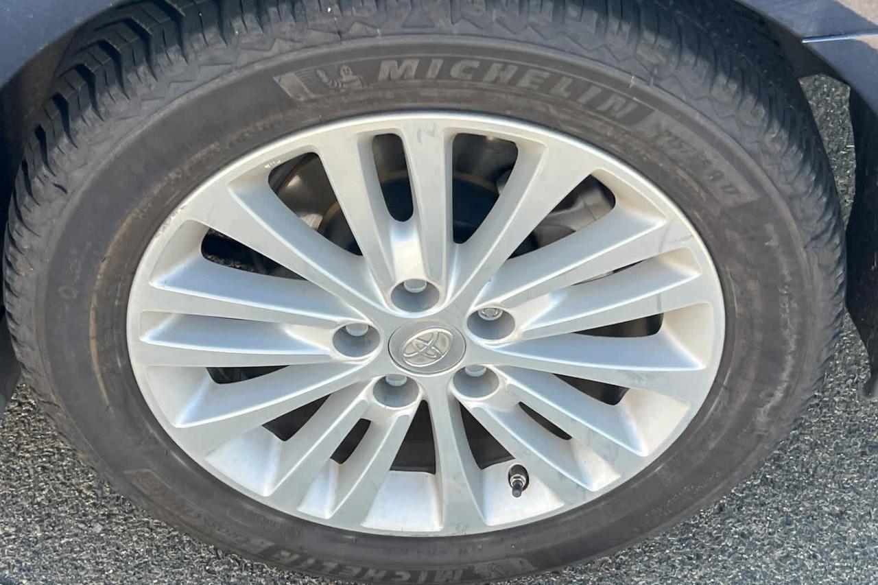 2014 Toyota Avalon Hybrid Limited Roseville CA