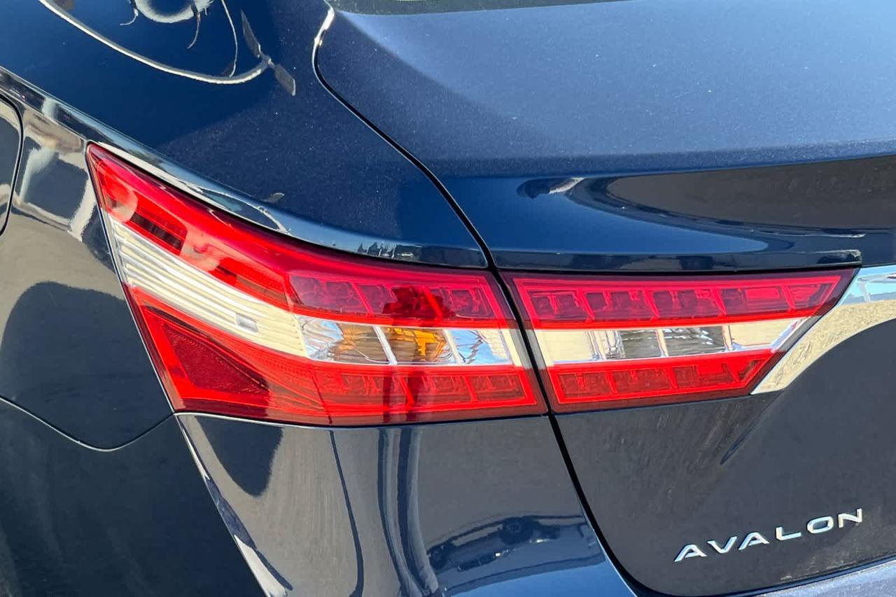 2014 Toyota Avalon Hybrid Limited Roseville CA
