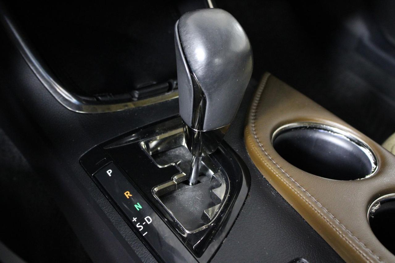 2014 Toyota Avalon Hybrid Limited Fredericksburg VA
