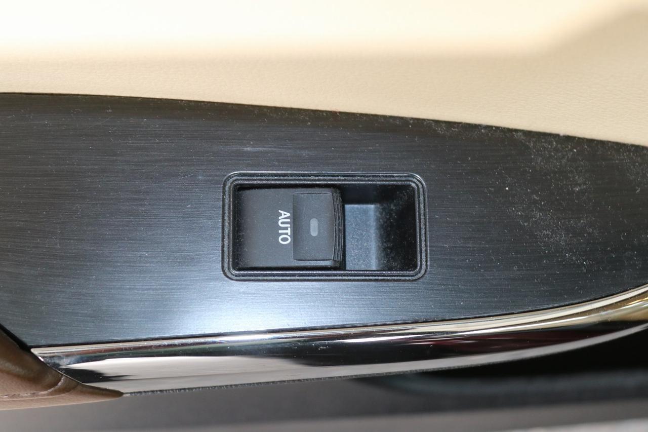 2014 Toyota Avalon Hybrid Limited Fredericksburg VA