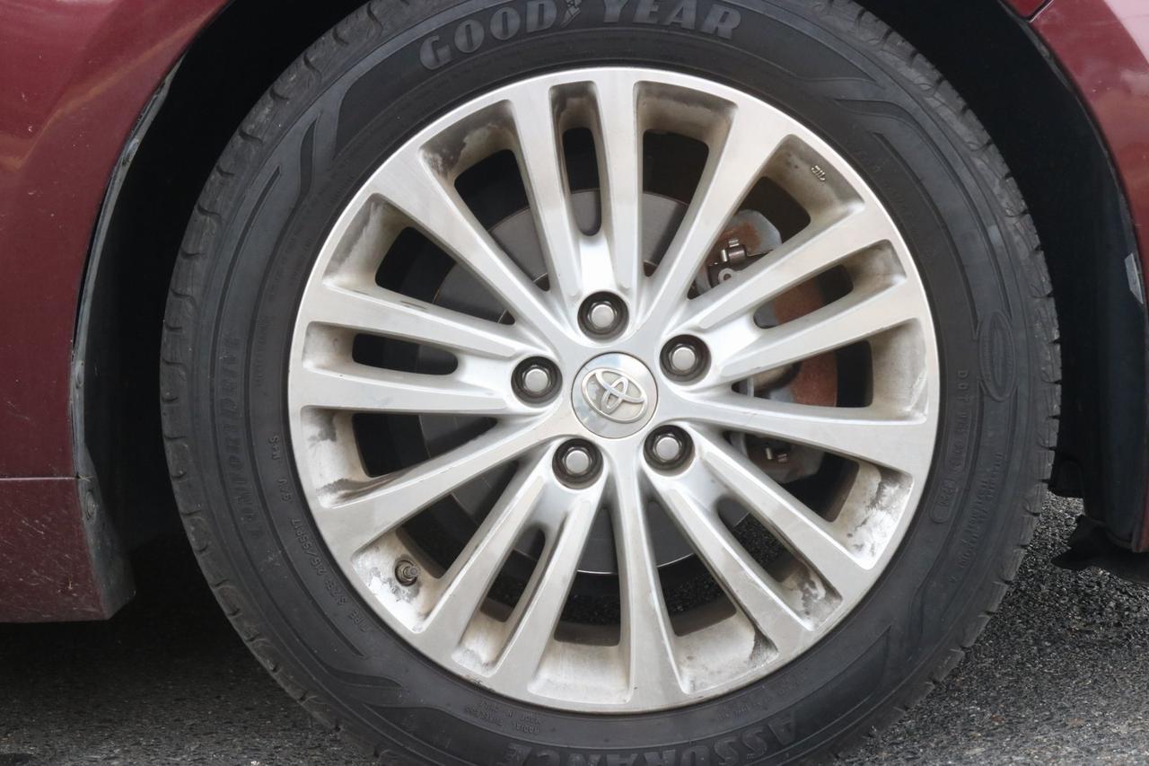 2014 Toyota Avalon Hybrid Limited Fredericksburg VA