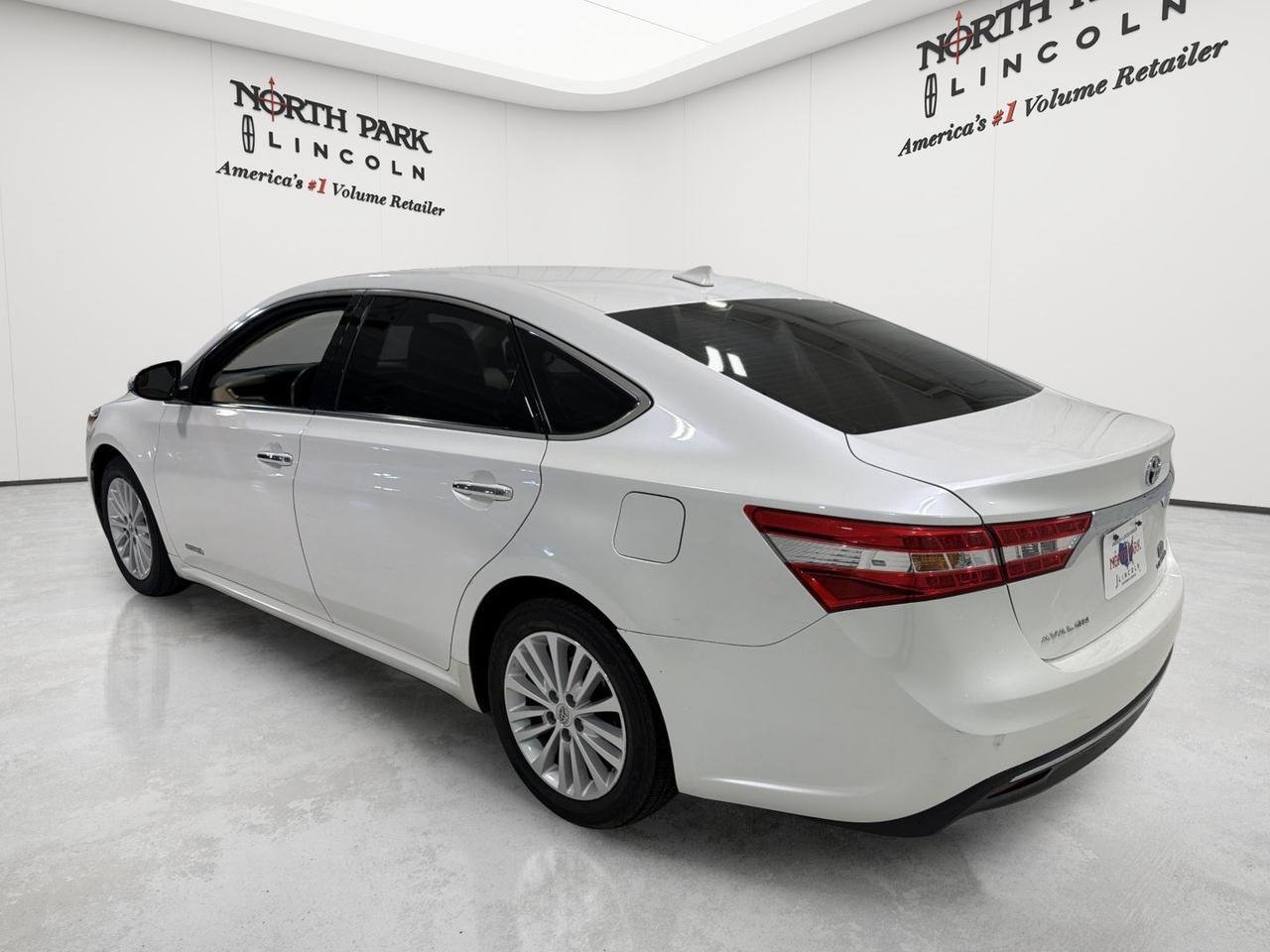 2014 Toyota Avalon Hybrid XLE Premium