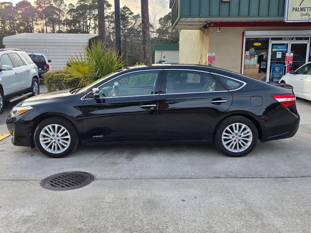 2014 Toyota Avalon Hybrid XLE Touring