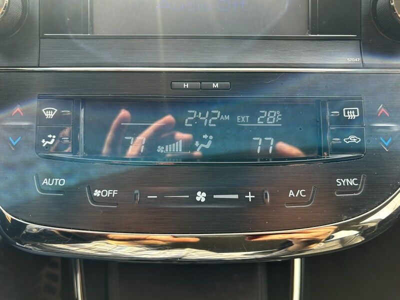 2014 Toyota Avalon Limited Whitinsville MA