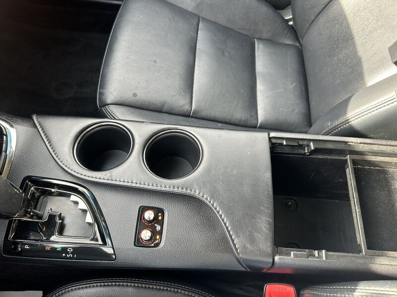 2014 Toyota Avalon Limited Whitinsville MA