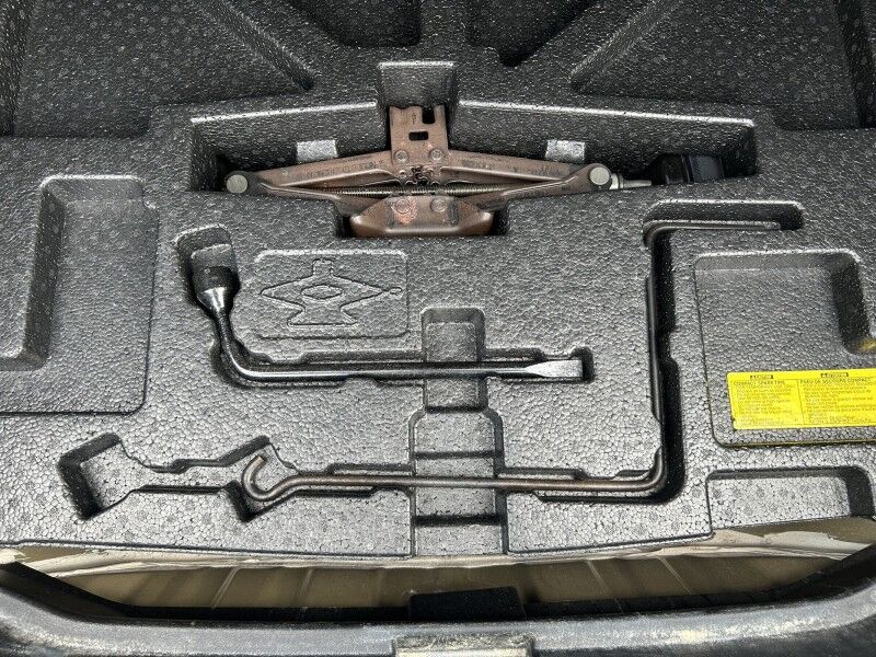 2014 Toyota Avalon Limited Whitinsville MA