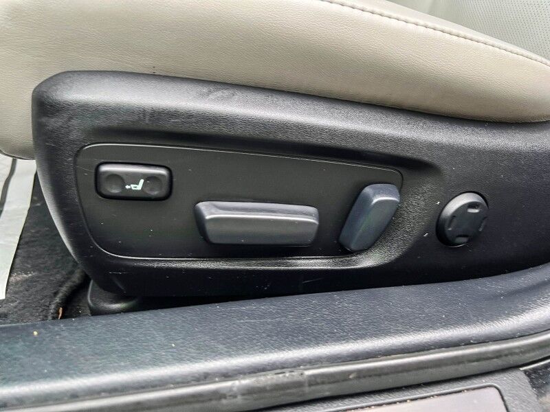 2014 Toyota Avalon Limited Wilmington NC