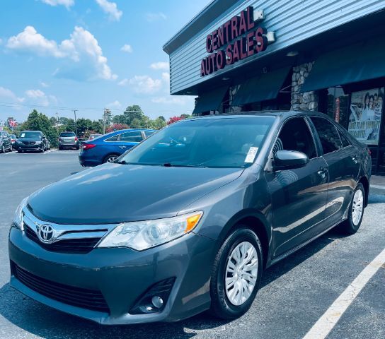 2014 Toyota Camry - SD LE
