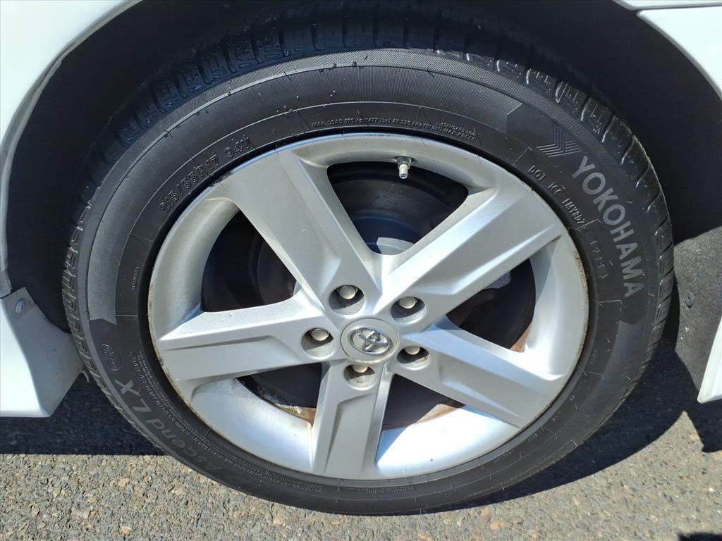 2014 Toyota Camry Levittown PA