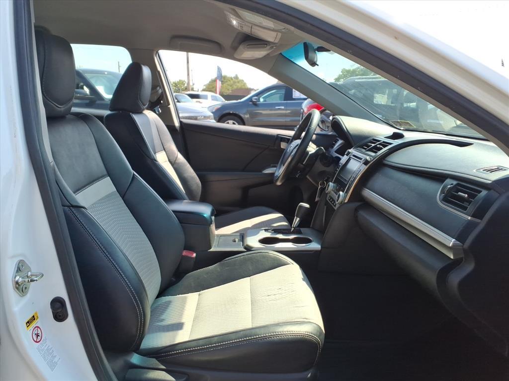 2014 Toyota Camry Levittown PA