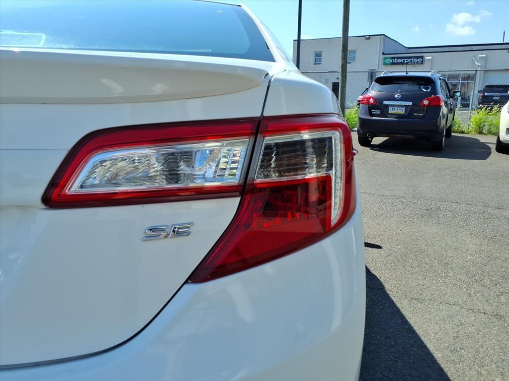 2014 Toyota Camry Levittown PA