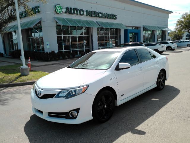 2014 Toyota Camry Hybrid LE