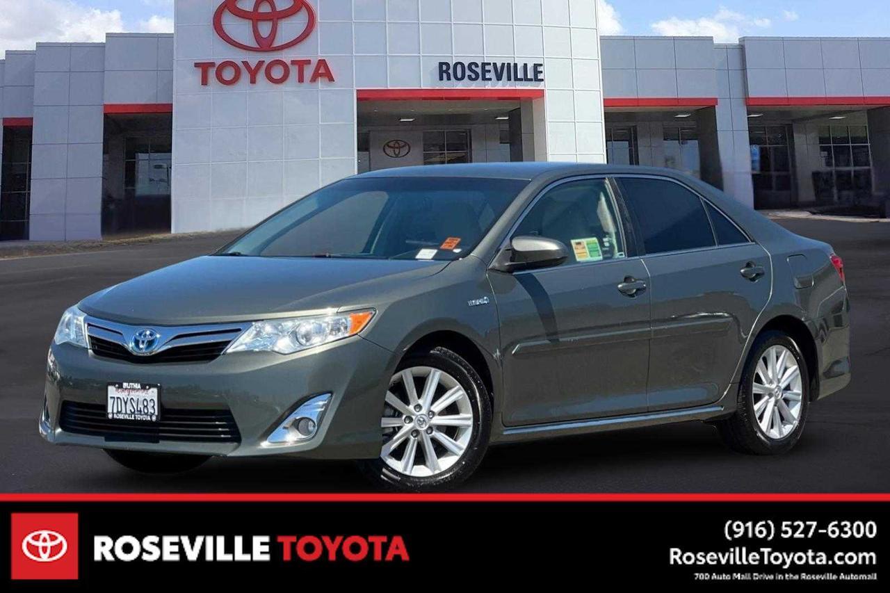 2014 Toyota Camry Hybrid XLE