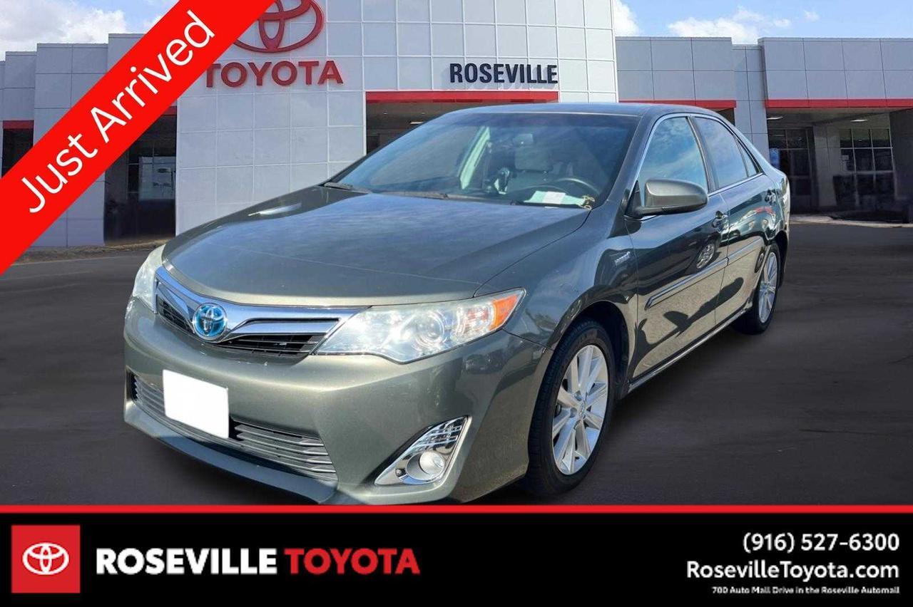 2014 Toyota Camry Hybrid XLE